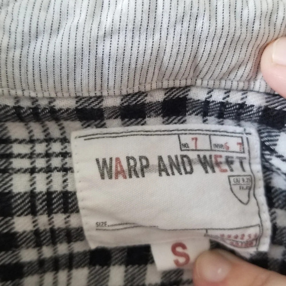 WARP AND WEFT Gray Check Flannel Button Down Size S - Picture 6 of 7